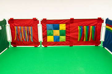 Манеж складной с наполнением. Игровой набор для развития манипулятивных действий и тактильного восприятия – портал поставщиков НСППО - 5